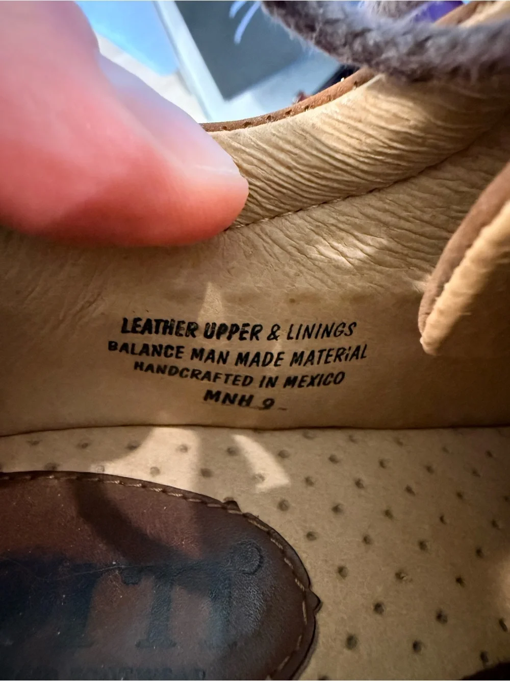 Born Men’s Leather Oxford Shoes Brown Lug Sole Comfort Size 9 Made Mexico